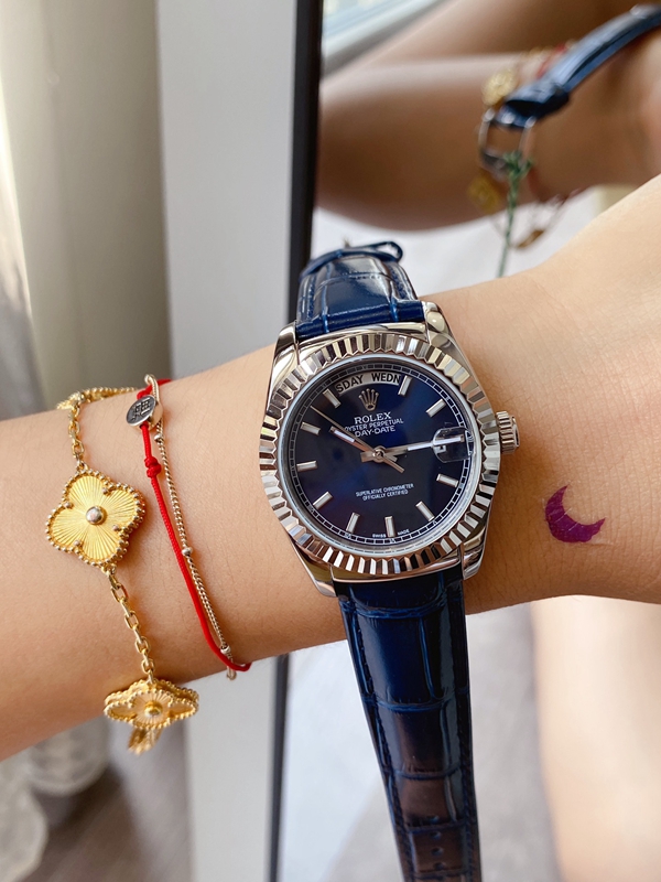 ブランド時計背面デザイン